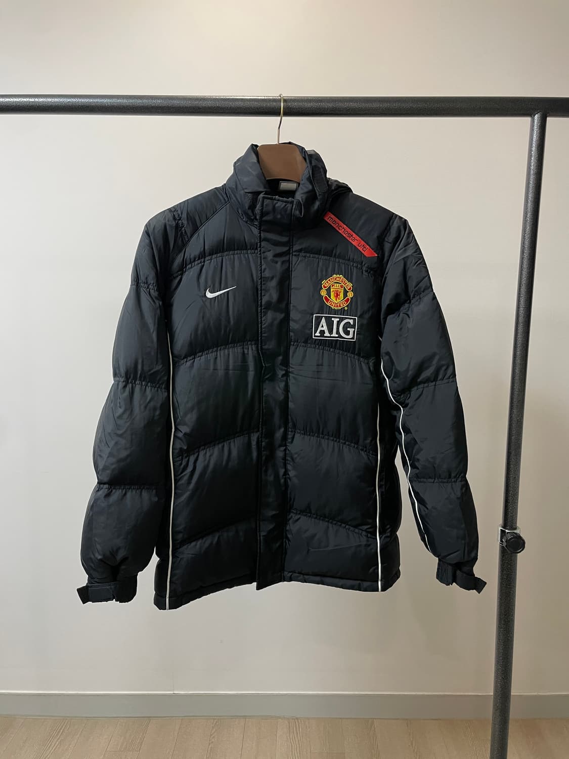 (XS) 나이키 맨유 AIG 덕다운 패딩 상품이미지1