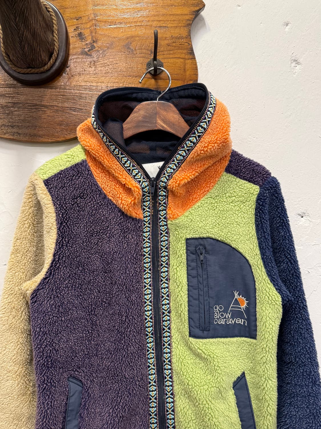55) Go Slow Caravan Color-Block Fleece J 상품이미지1
