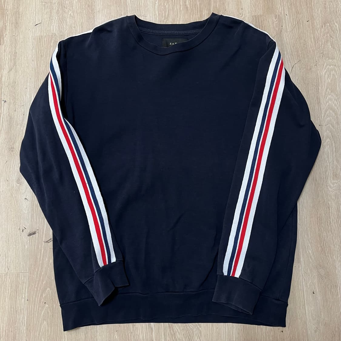 자라 클래식 사이드라인 맨투맨 L/100 상품이미지1