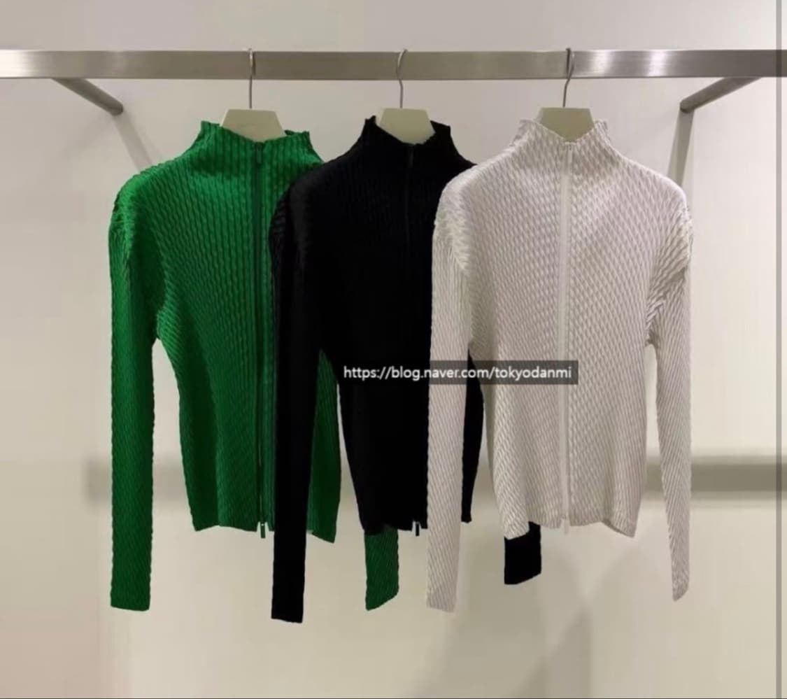 이세이미야케 슬릭 플리츠 화이트 집업 상품이미지1