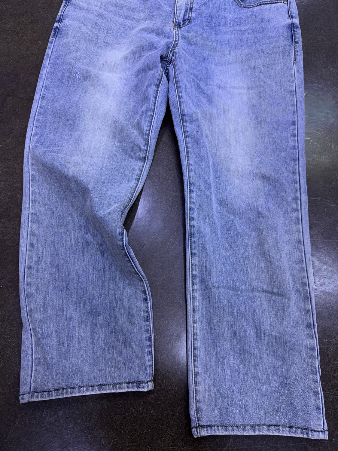 게스 빈티지 데미지 라이트 워싱 스트레이트핏 데님팬츠 33 상품이미지5