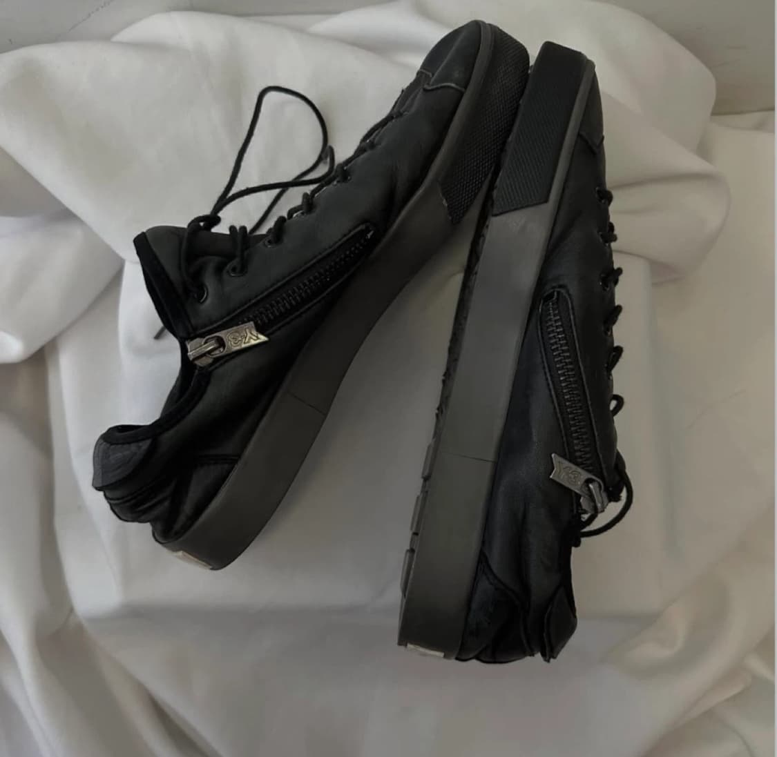 Y-3 요지야마모토 레더 스니커즈 250 상품이미지3