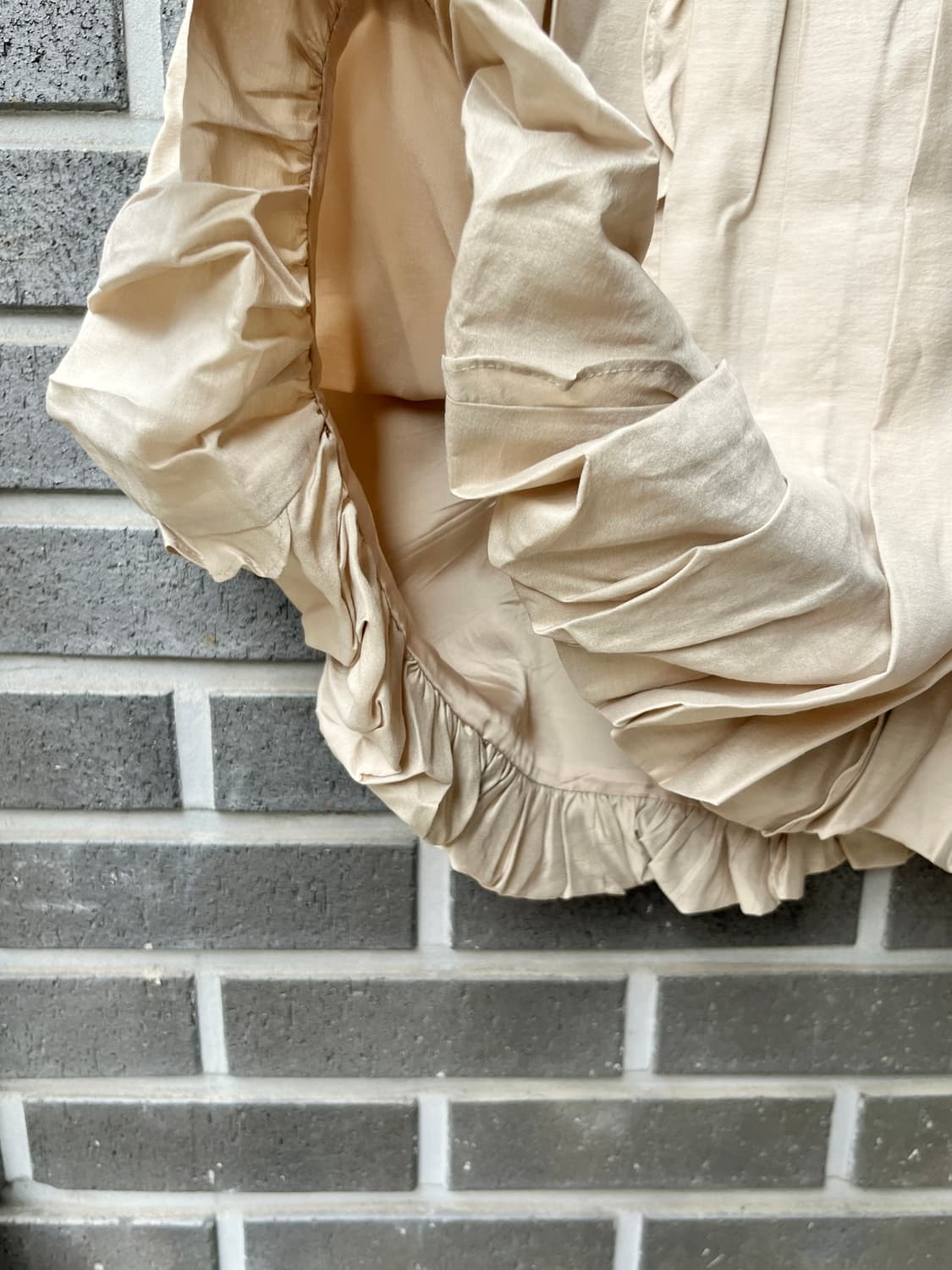 Rene 르네 러플 벌룬 스커트 베이지 상품이미지9