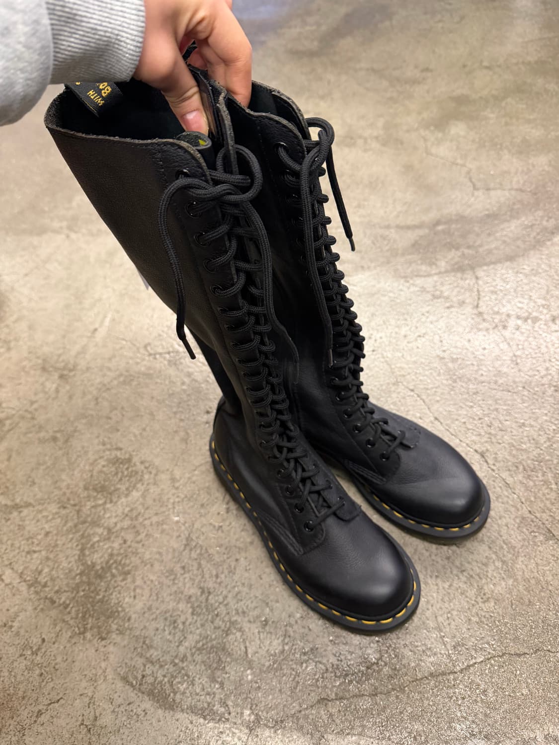 닥터마틴 20홀 상품이미지1