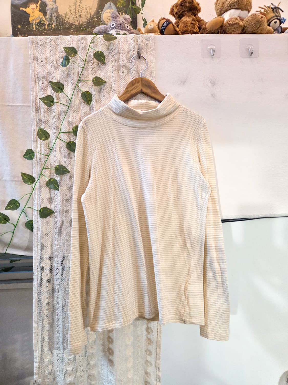 금빛 스트라이프 목폴라 슬리브 상품이미지1