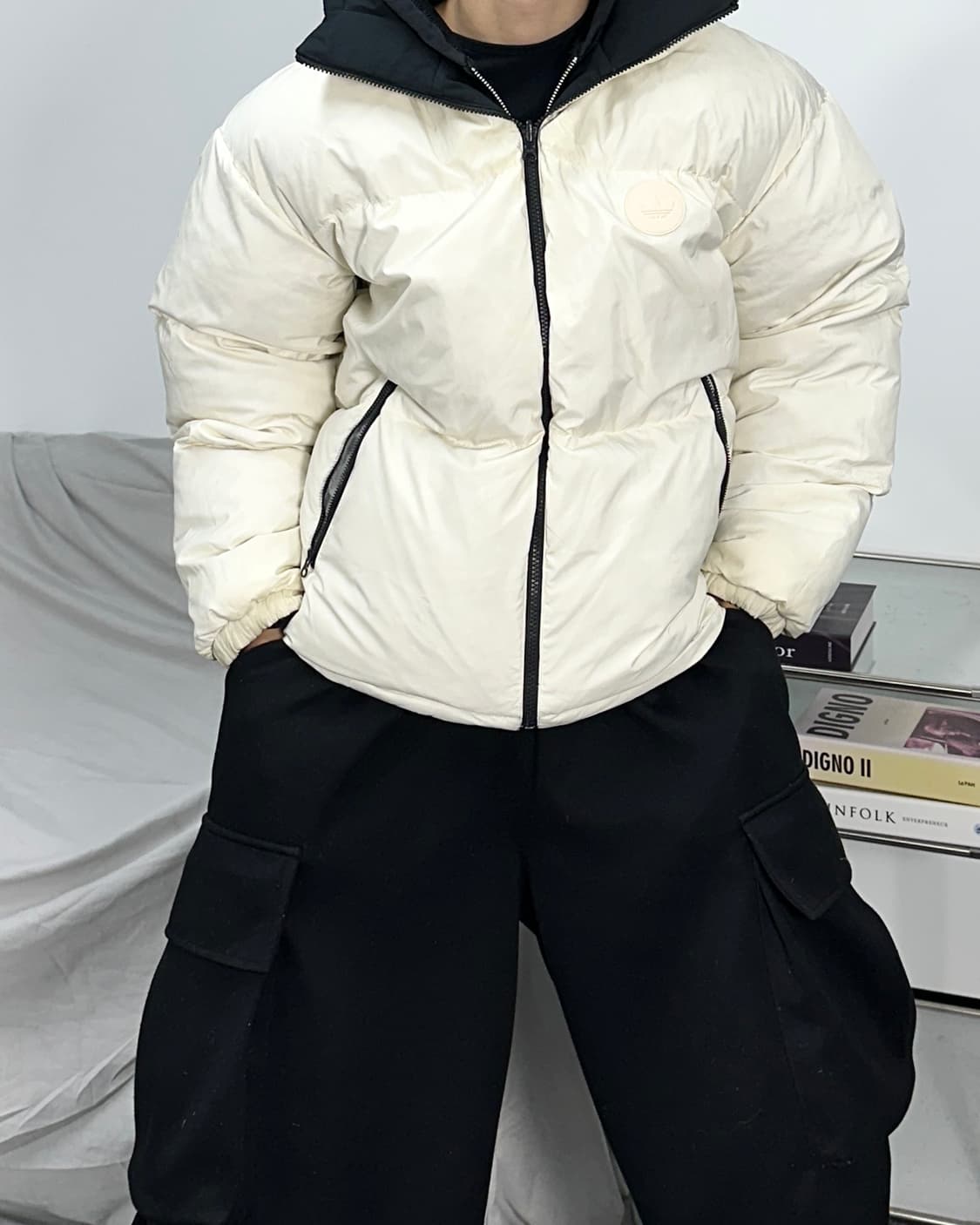 아디다스 블랙 화이트 리버시블 넉다운 패딩 L 상품이미지4