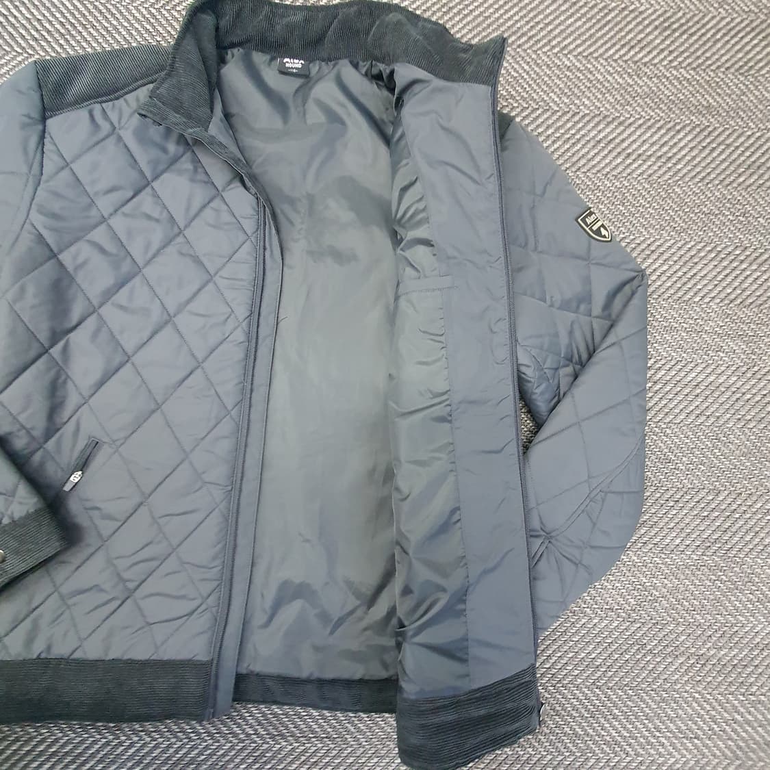 알렉스하운드 퀼팅 경량패딩 남자110 상품이미지6