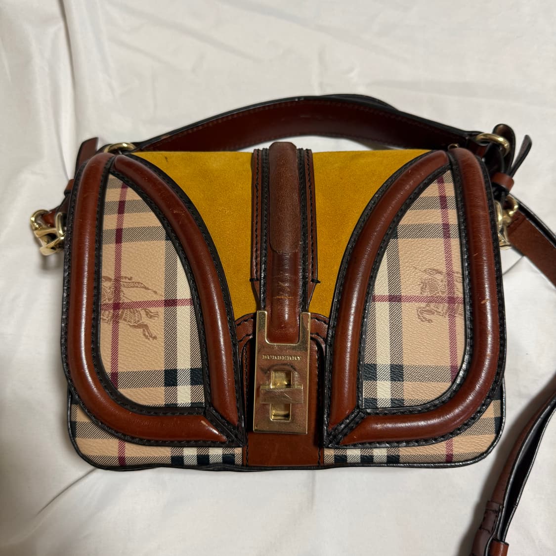 [OS] 버버리 헤이마켓 체크 캔버스 브릭필드 크로스바디백 상품이미지2
