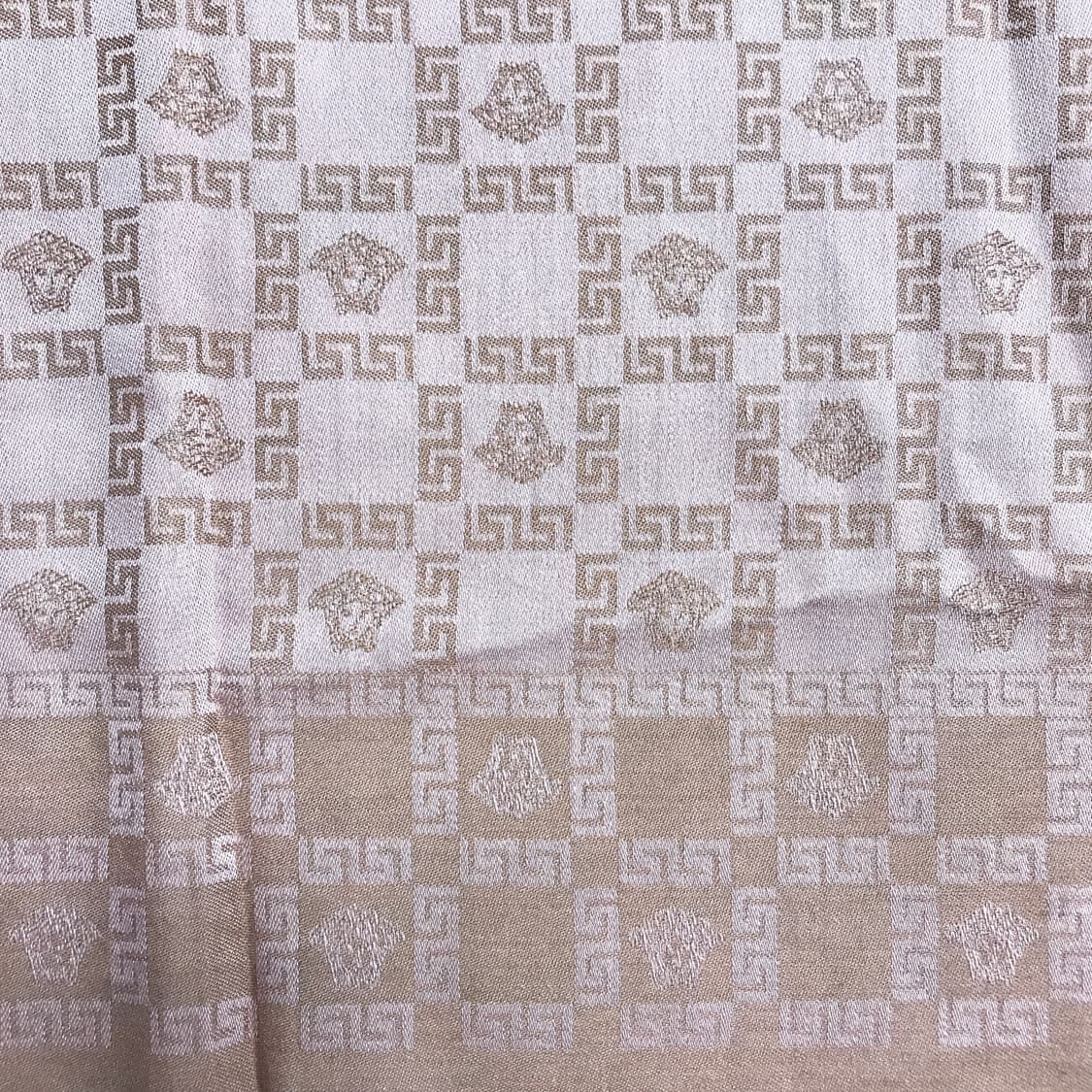 베르사체 메두사 실크 스카프 상품이미지6