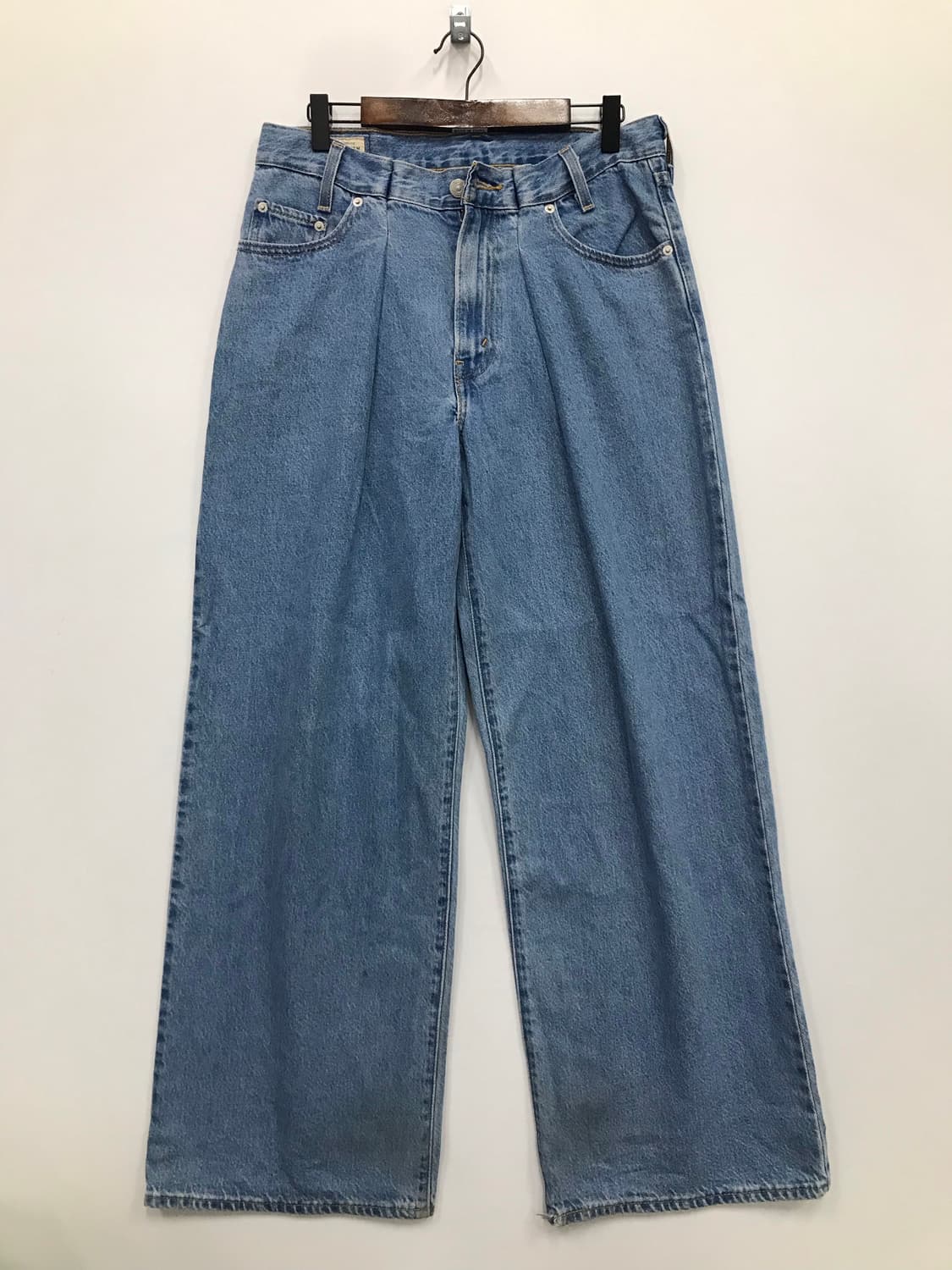 리바이스 핀턱 데님 상품이미지1