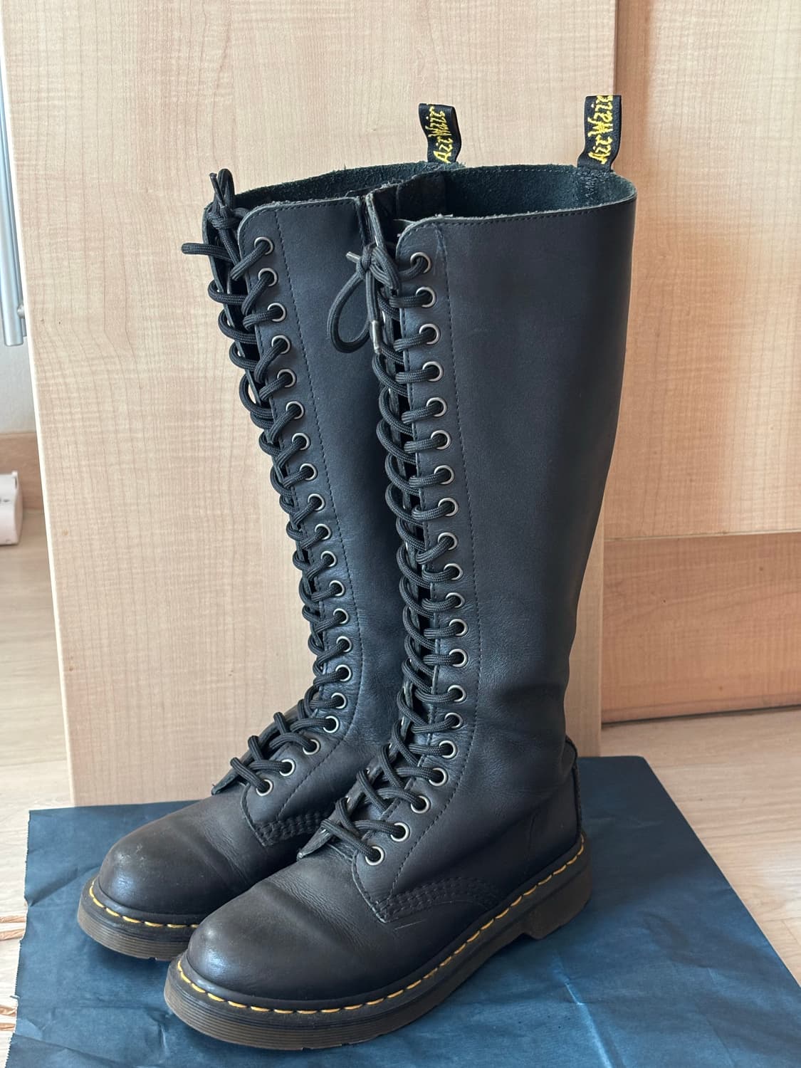 uk3) 닥터마틴 1B60 20홀 상품이미지1