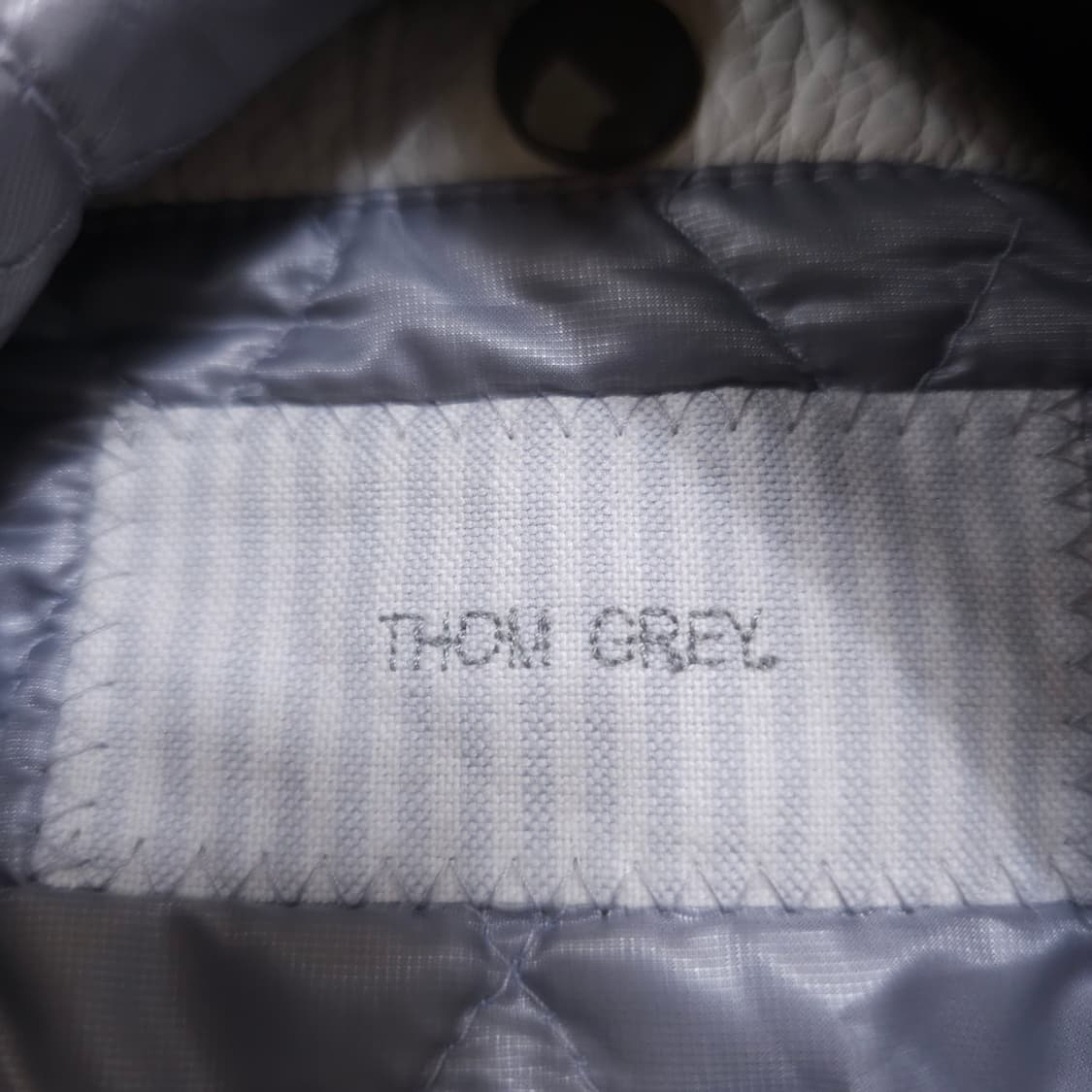 톰브라운 톰그레이 쉽스킨 바시티 자켓 상품이미지6