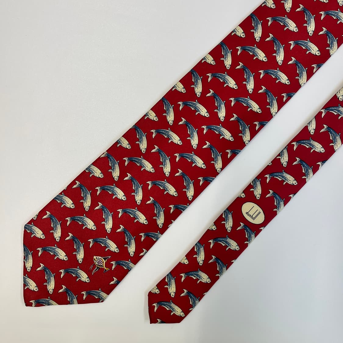 정품 명품 던힐 넥타이 9.5cm 레드 컬러 물고기 상품이미지3