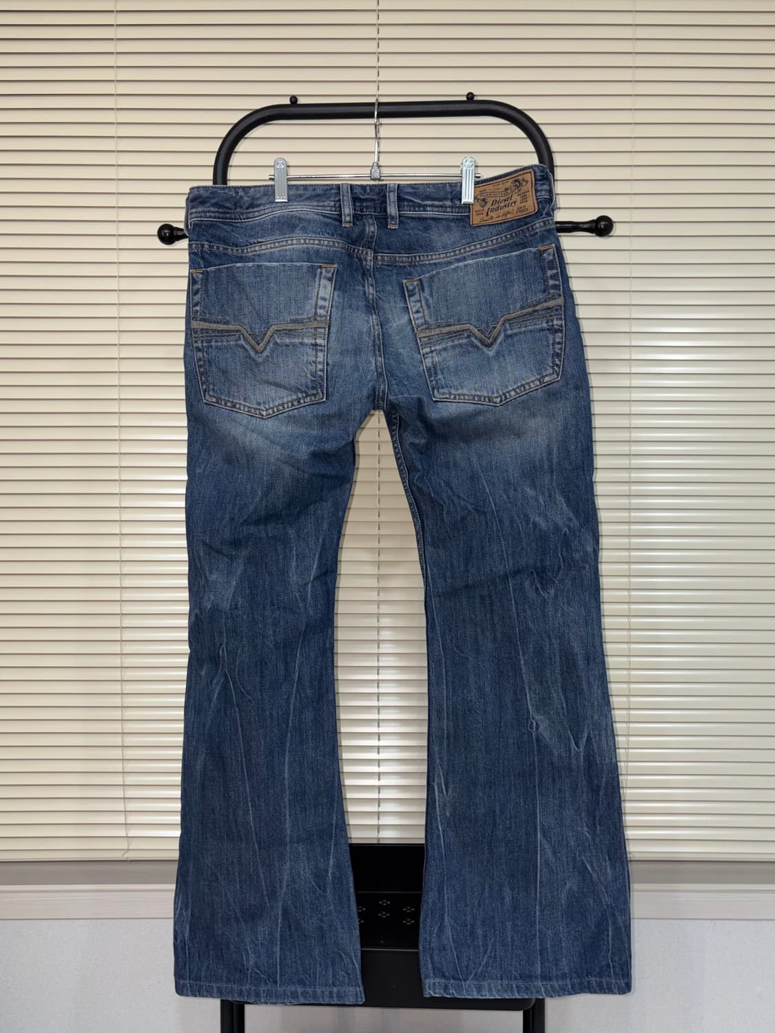 디젤 자탄 008B9 디스트로이드 부츠컷 상품이미지2