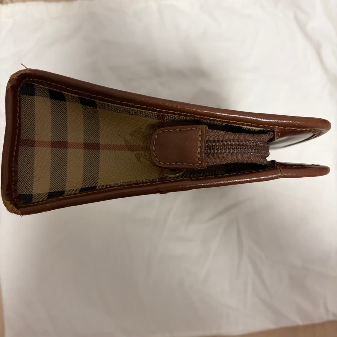 버버리 클래식 클러치백 상품이미지5