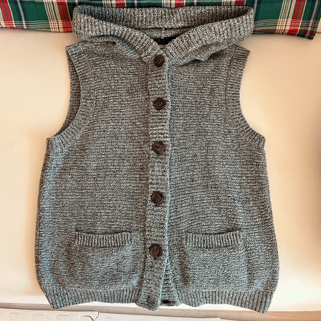 마루빈티지 그레이 단추 니트조끼 상품이미지1
