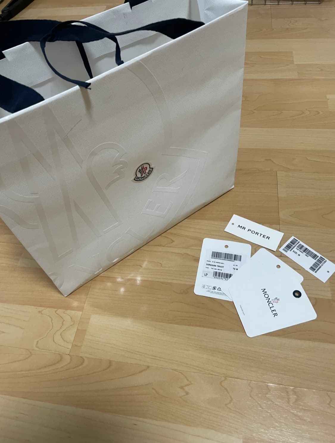 몽클레어 남성 트리콧 가디건 팝니다 블랙 M사이즈 25ss 상품이미지3