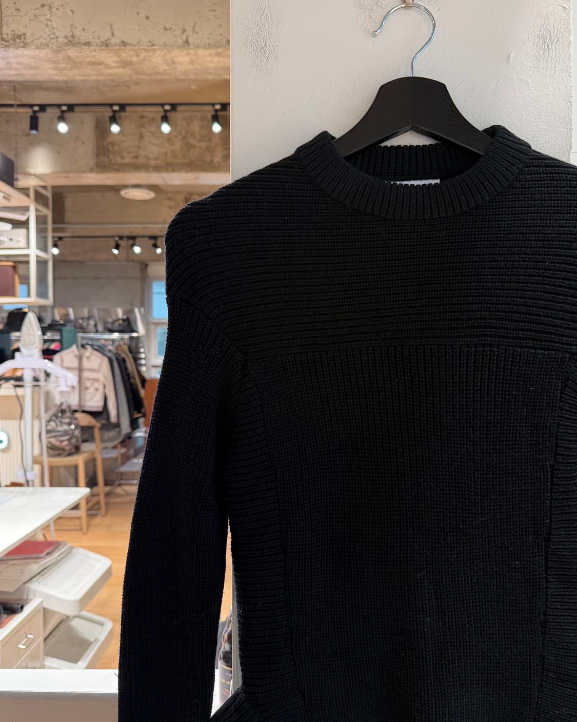 rdm 블랙 라운드 울 니트  상품이미지4