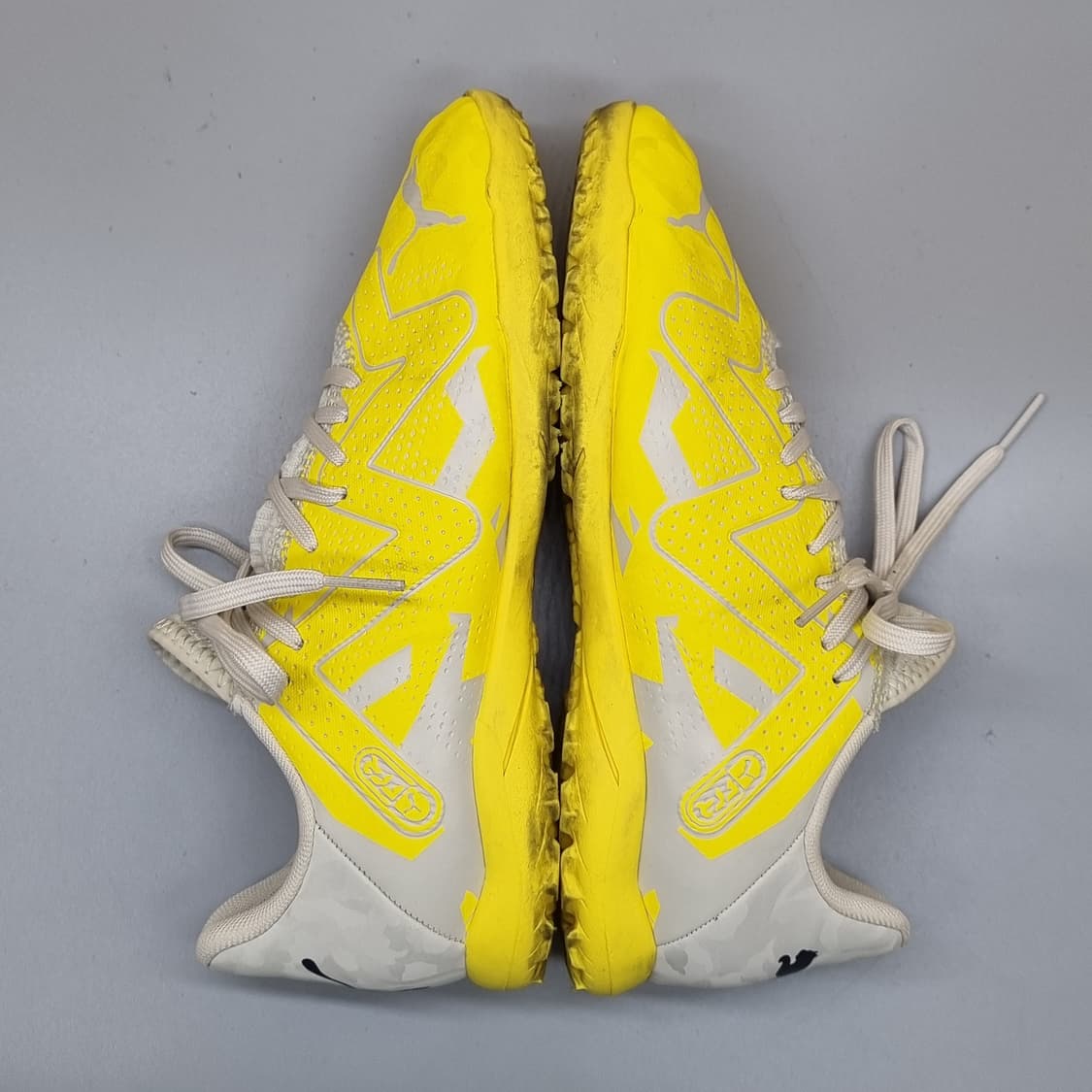 푸마 퓨처플레이 TT 풋살화220 상품이미지5