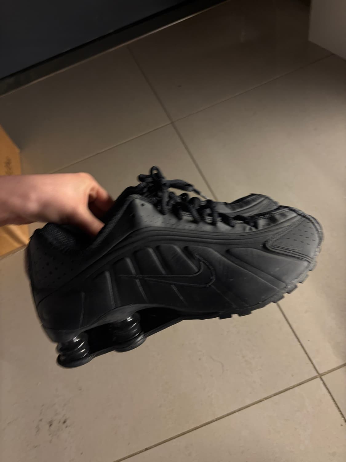 나이키 샥스r4 상품이미지3