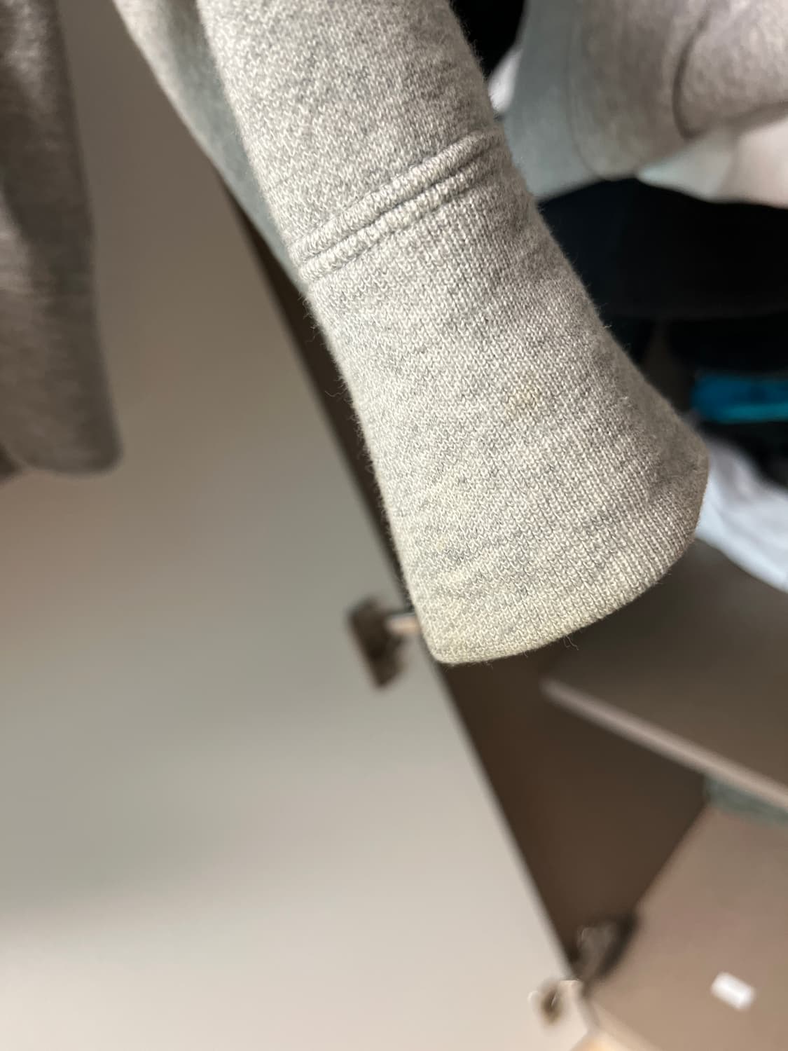 꼼데가르송 후드 집업 상품이미지2