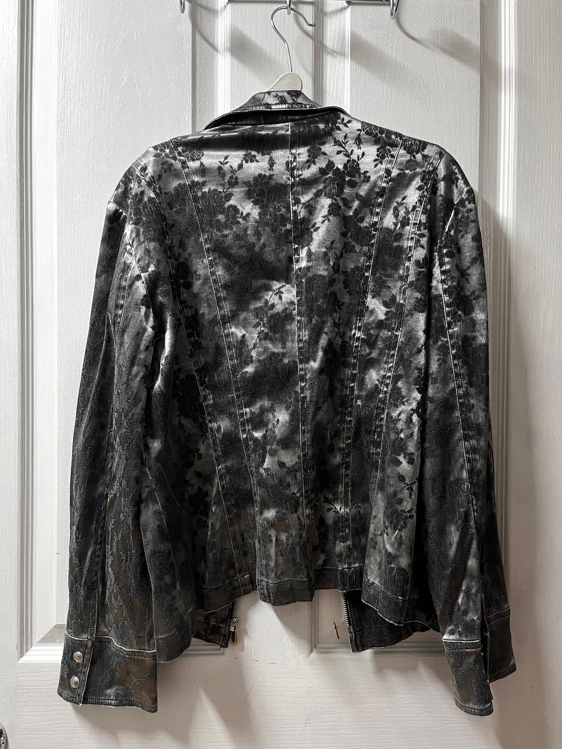     Vintage Metallic Rose Jacket 상품이미지3