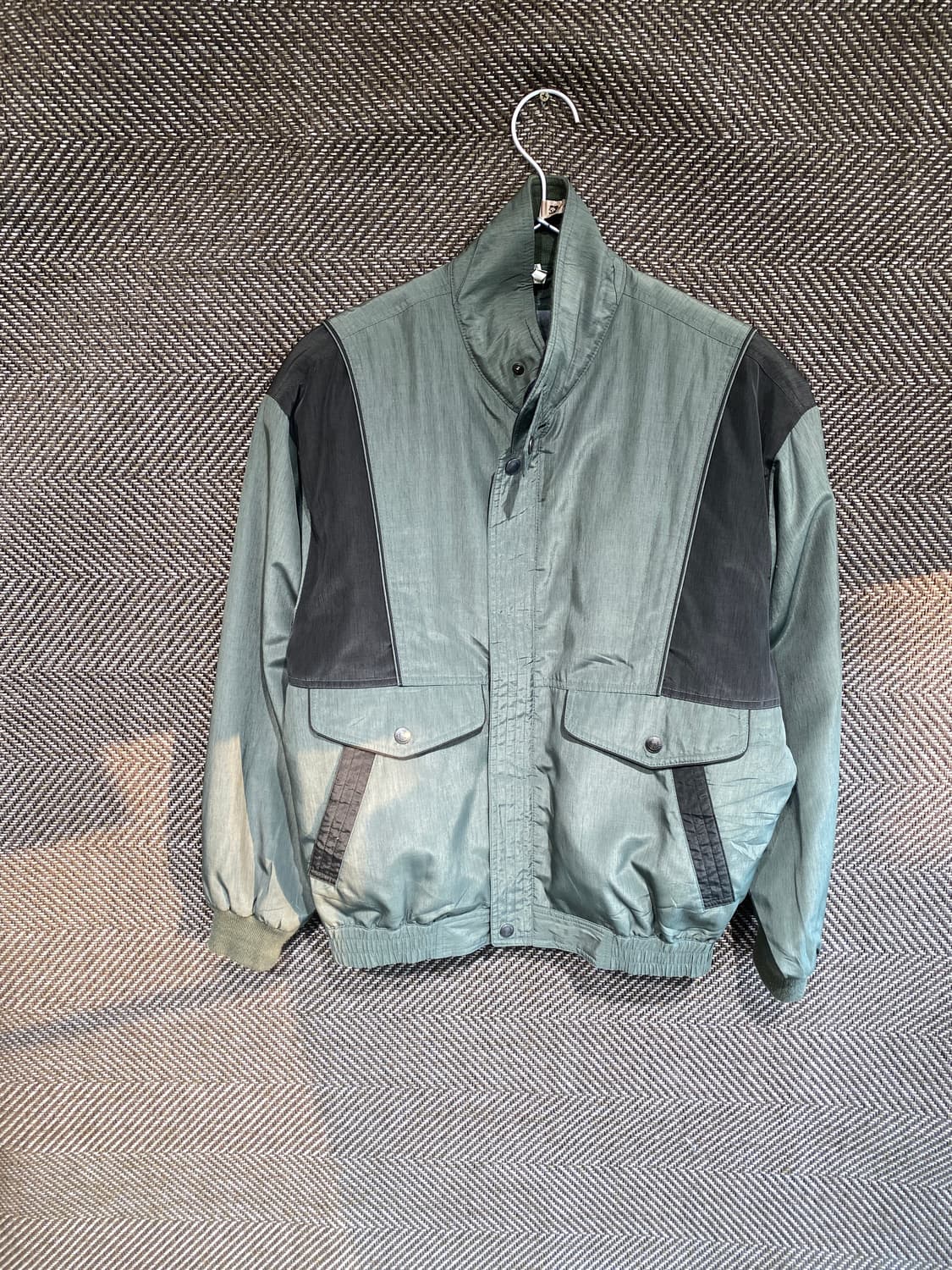 애프터 임프레션 투톤 패널 해링턴자켓 상품이미지1