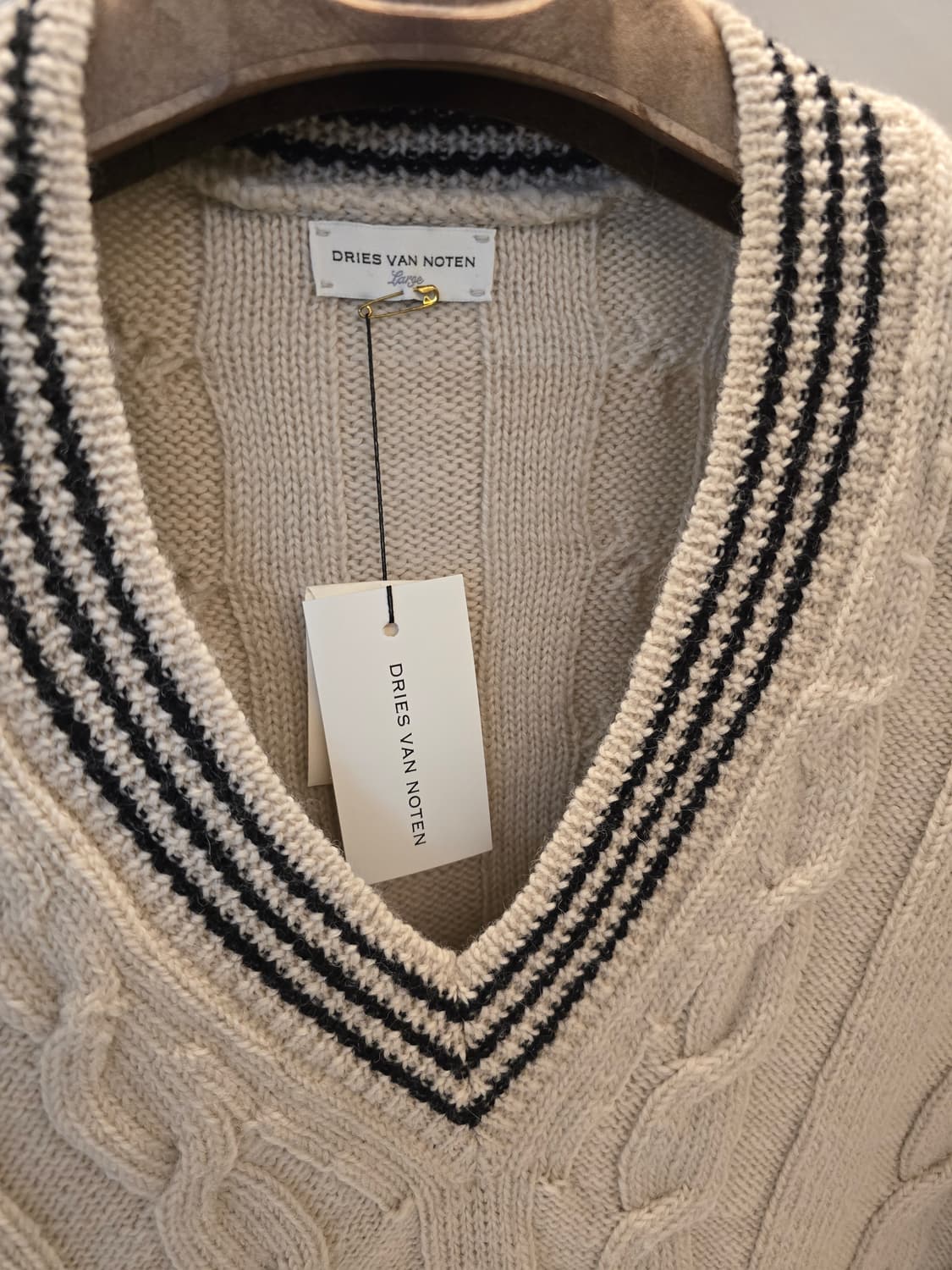 드리스반노튼 manus 브이넥 스웨터 상품이미지6