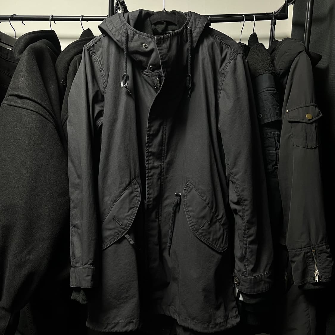 블랙 집업 아우터 상품이미지1