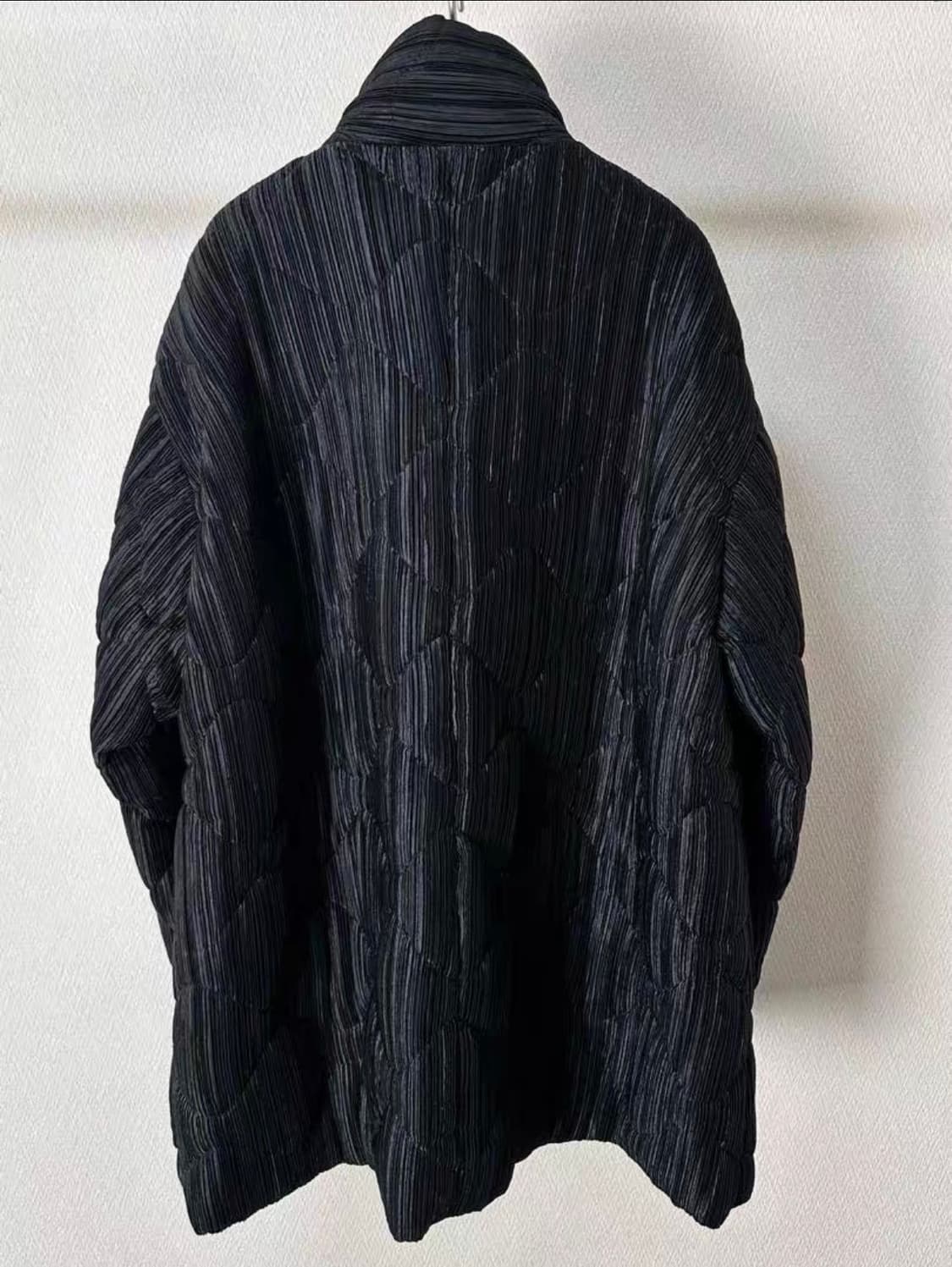 ISSEY MIYAKE 94aw 블랙 다운 점퍼 코트 재킷 패딩 상품이미지3