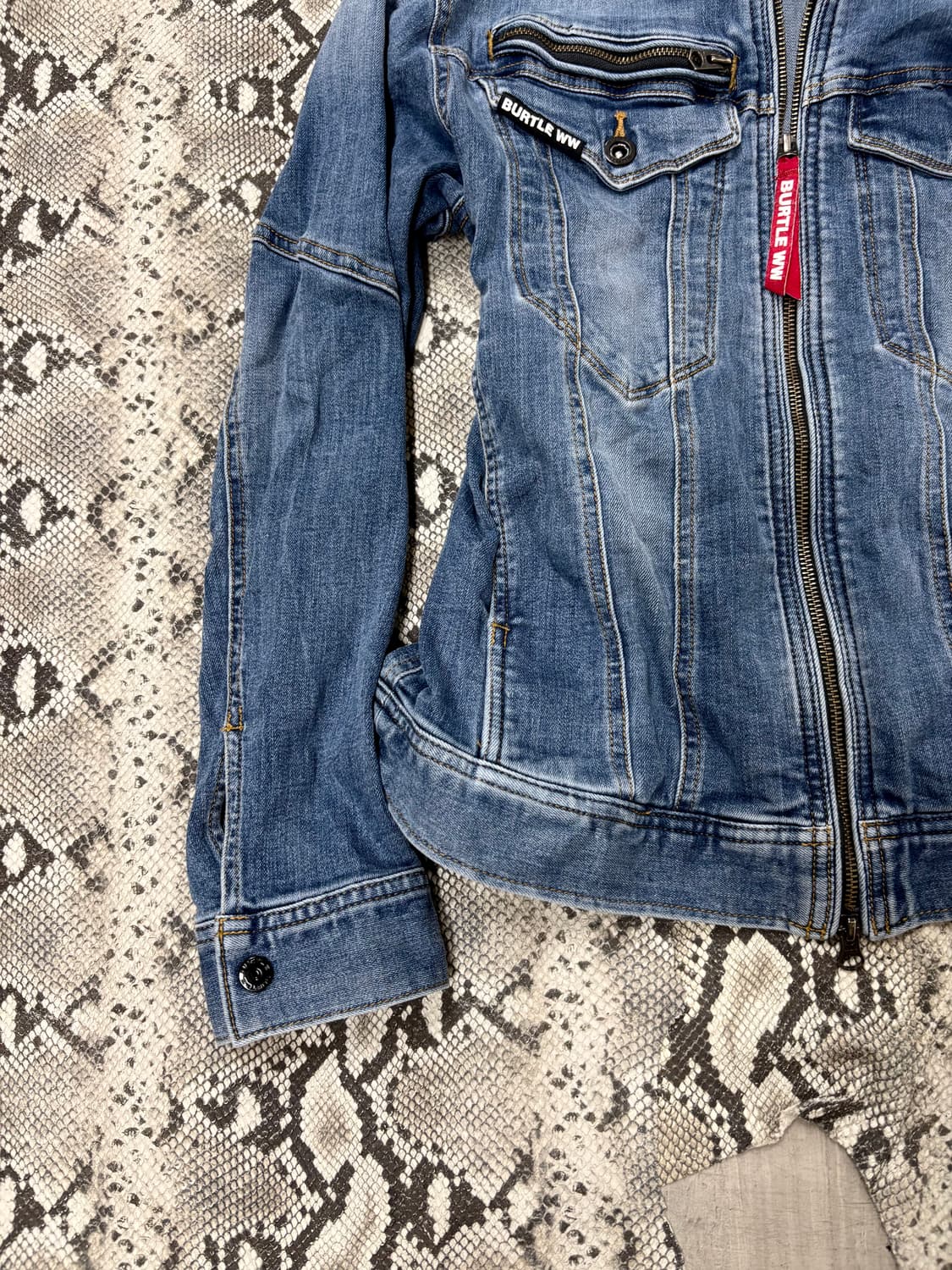 “Vintage”Y2K Mood Denim Jacket 상품이미지2