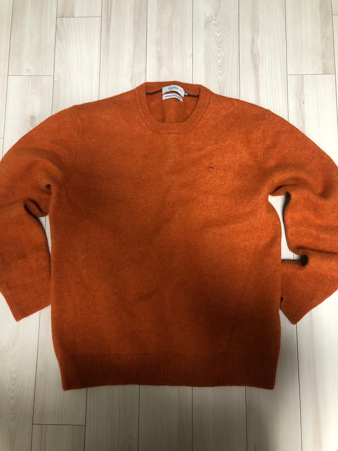 오렌지색 니트 상품이미지1