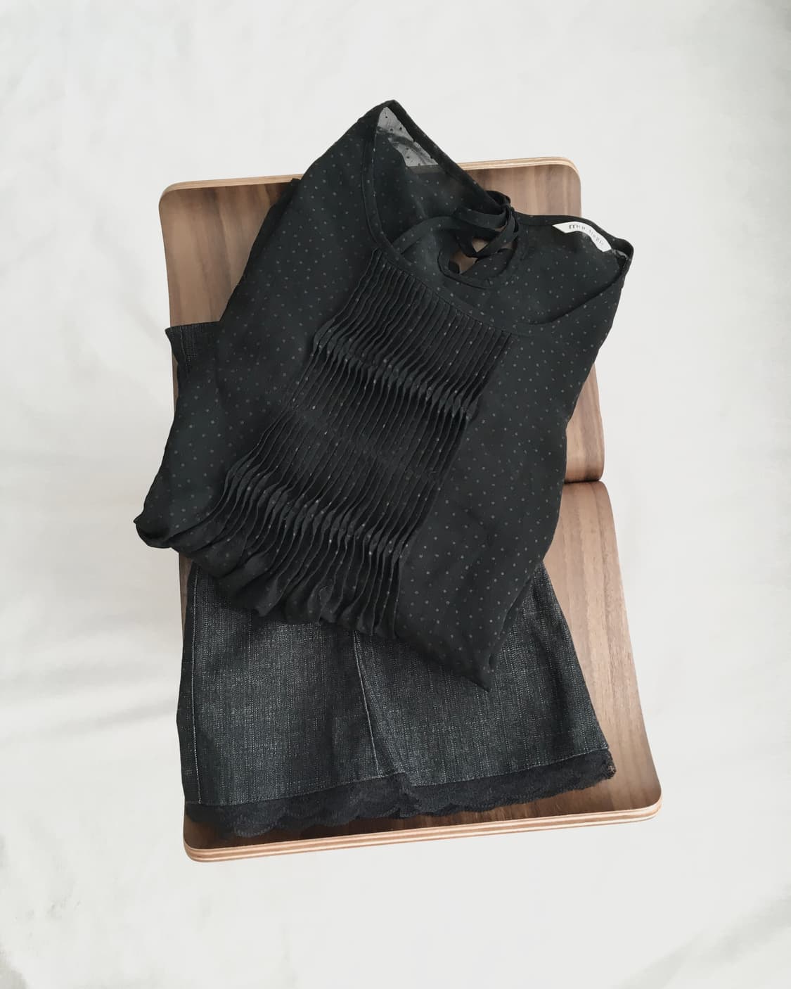 Polka-Dot Sheer Ribbon Blouse 상품이미지5