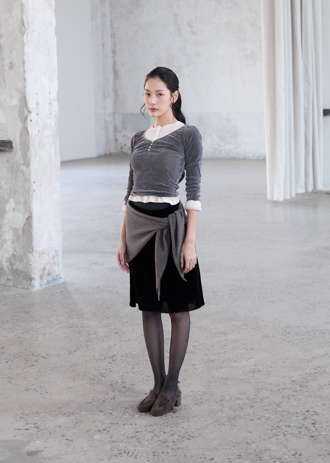 카하라 벨벳 미디 스커트 블랙 상품이미지1