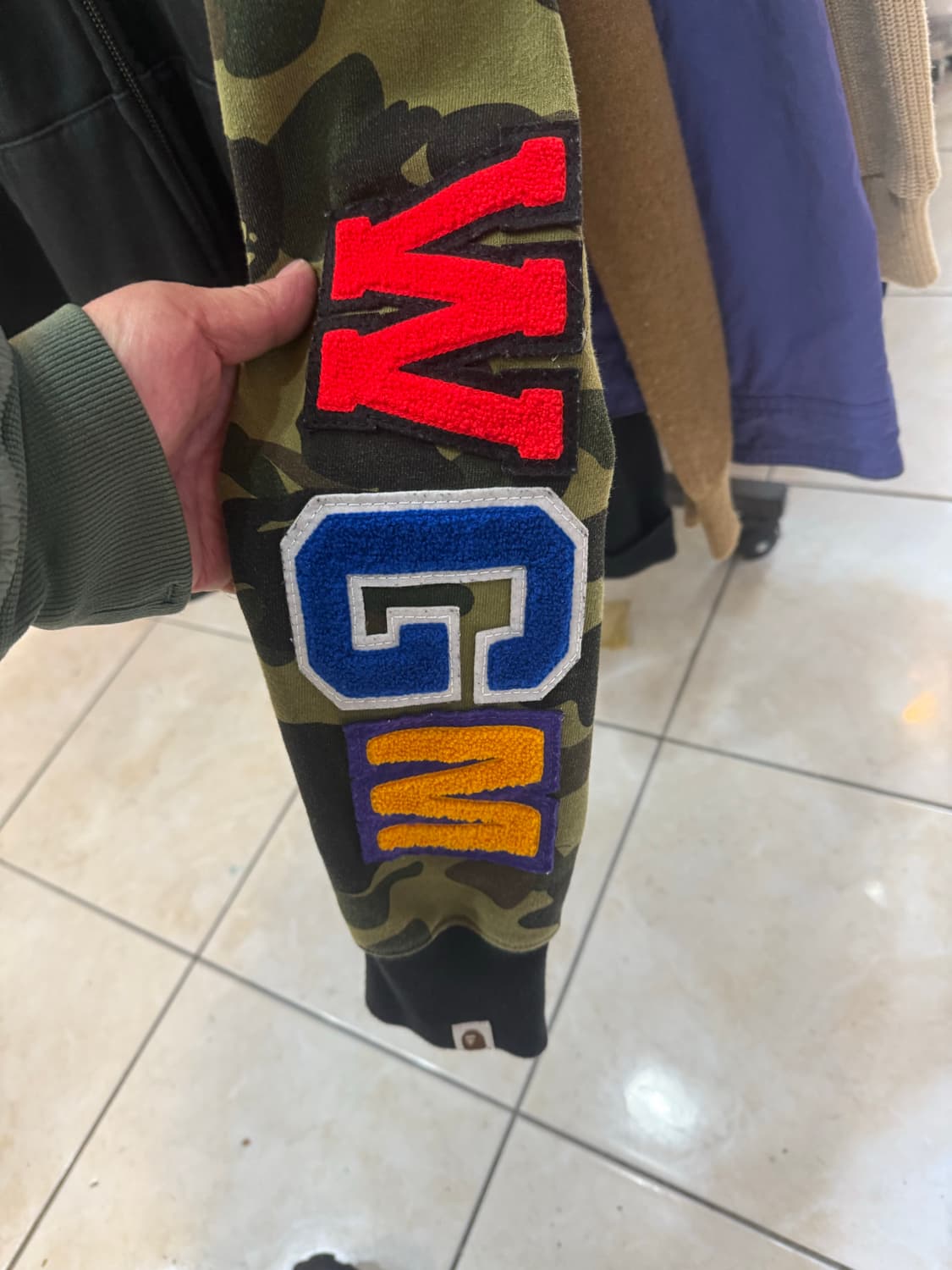 110 정품 베이퍼 샤크 후드집업 팝니다 상품이미지8