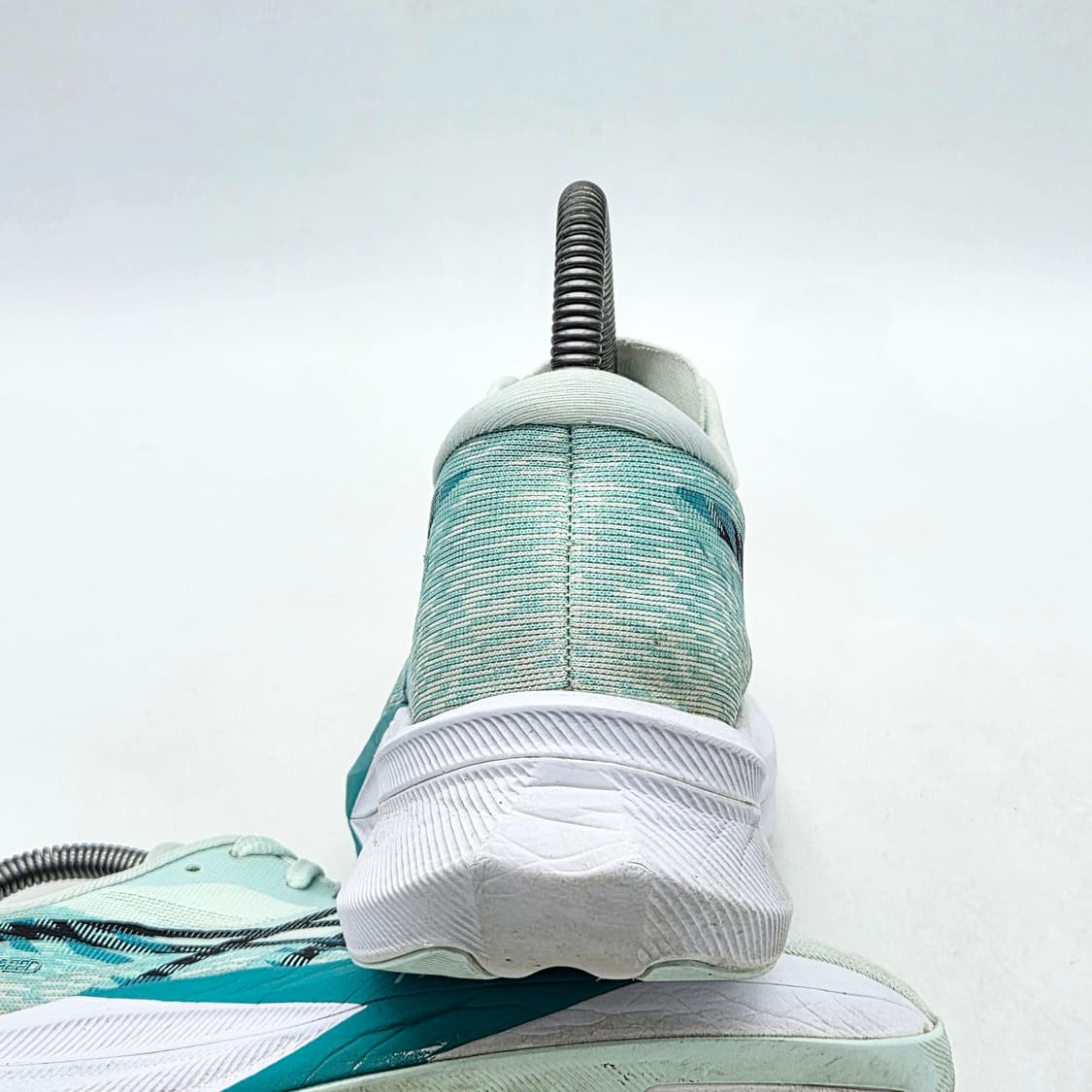 아식스 매직 스피드 4 수딩 씨 블랙 (250 wide) 상품이미지2