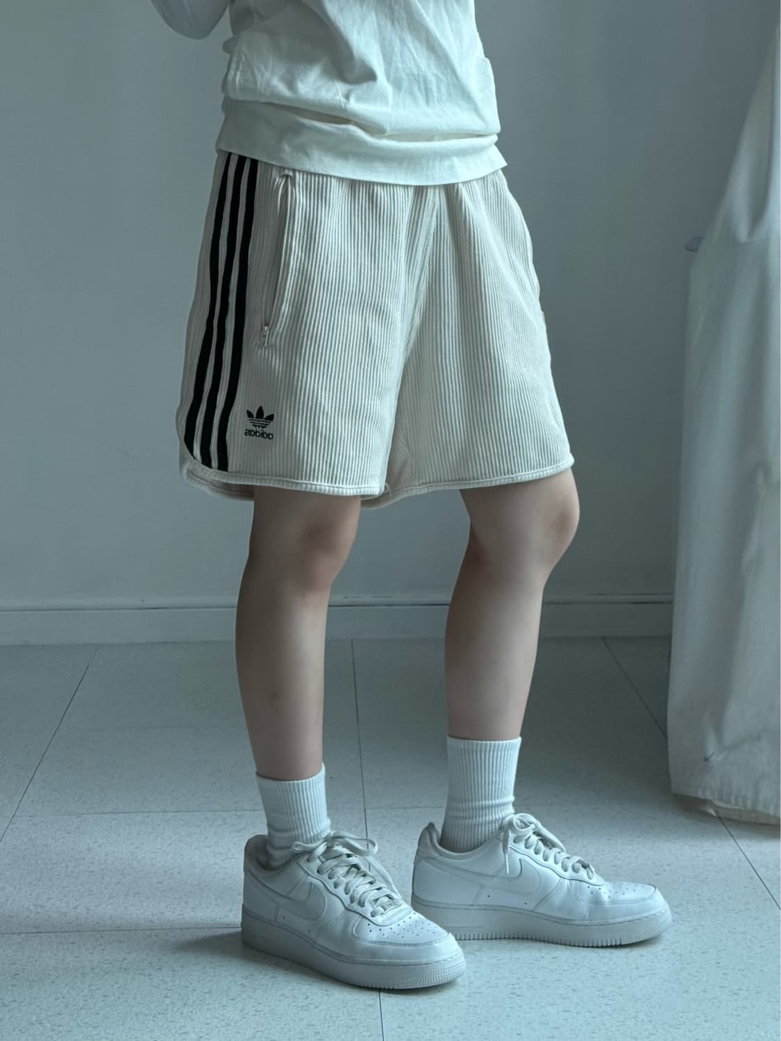 아디다스 아이보리 와플 반바지 상품이미지1