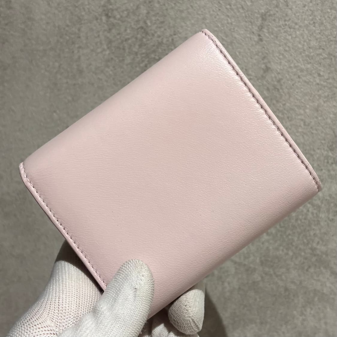 A+ OS사이즈 셀린느 트리옹프 금장 반지갑 연핑크 상품이미지2