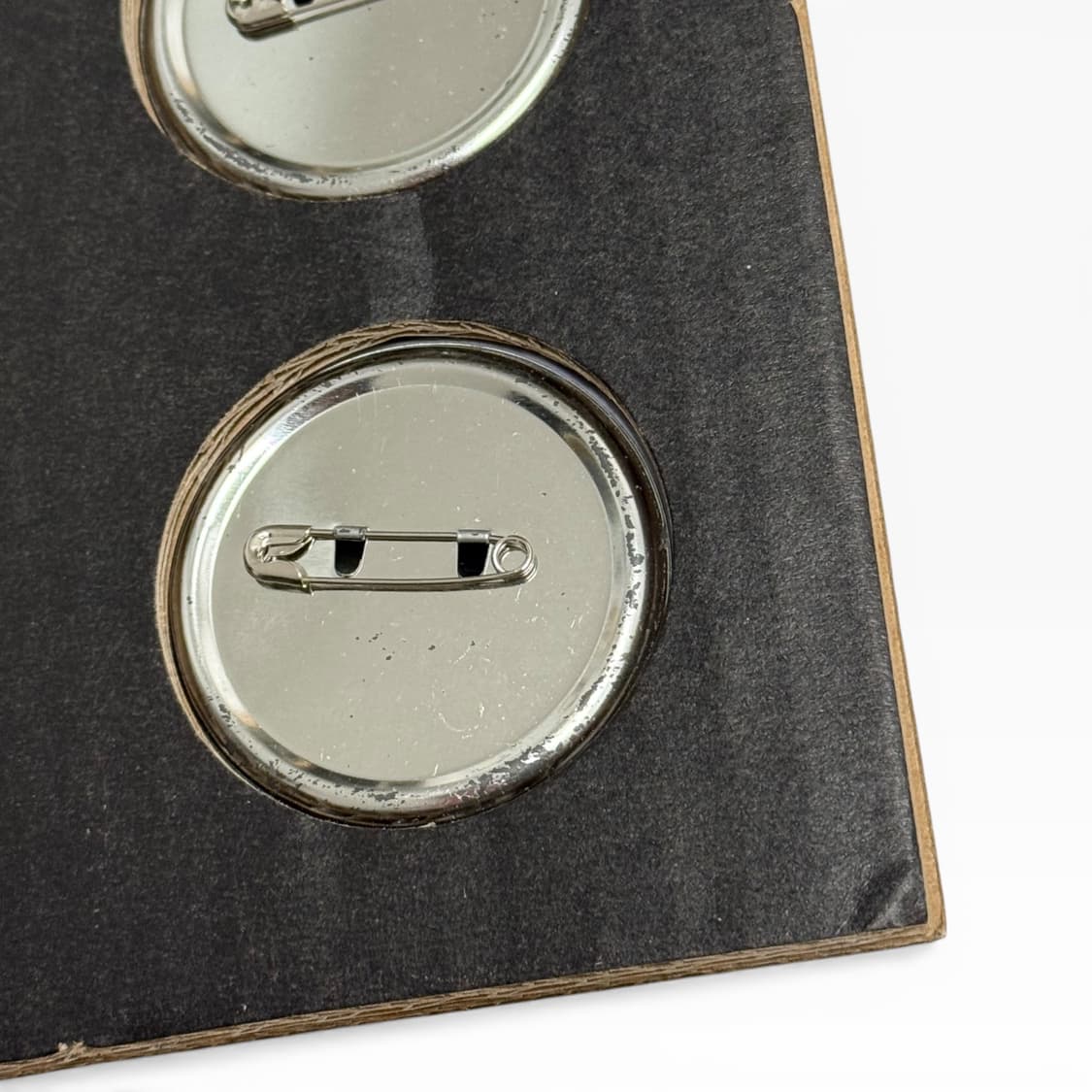 언더커버(UNDERCOVER) 뱃지, 미사용품 상품이미지4