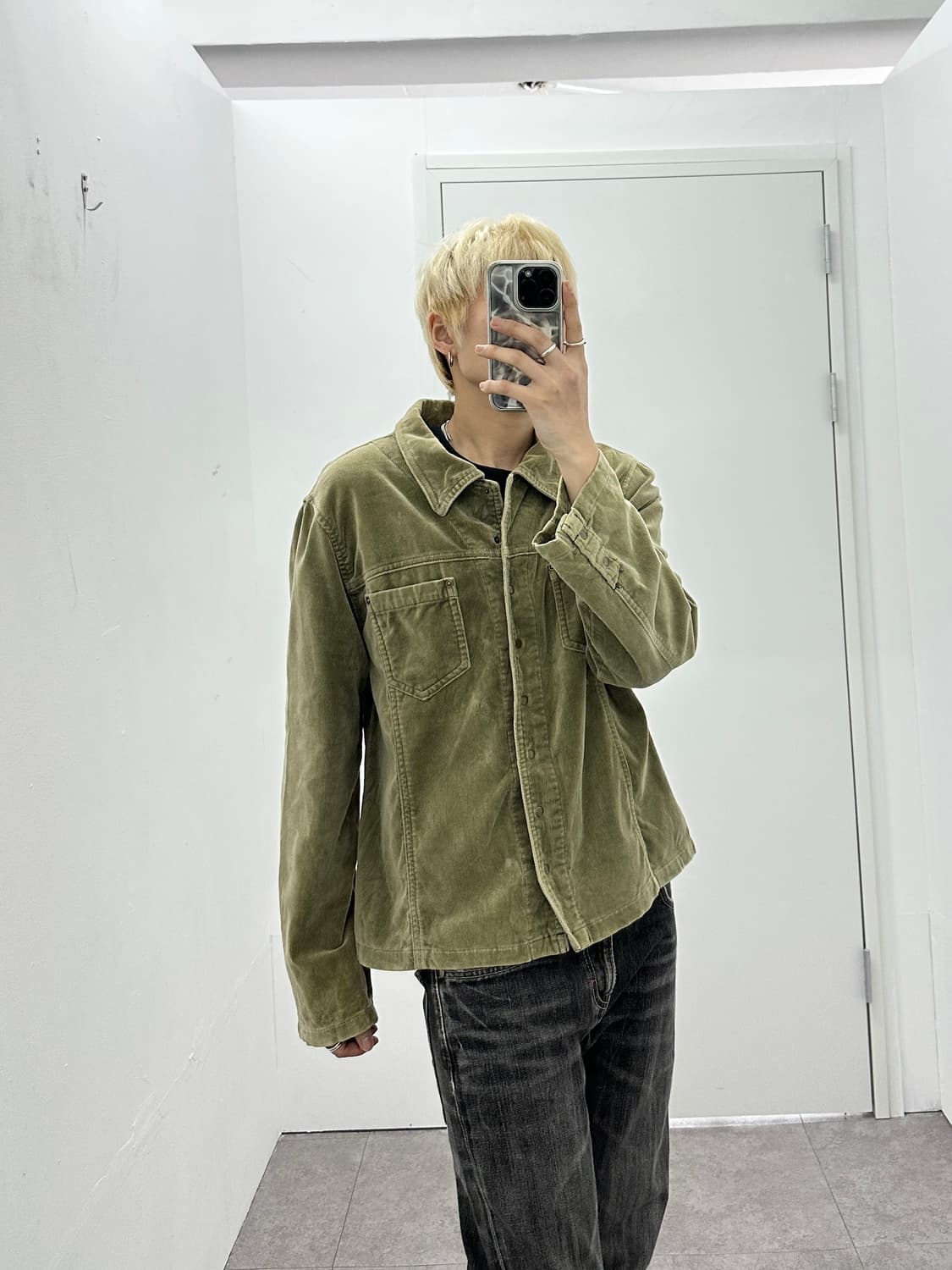 Corduroy buttoned crop jacket 상품이미지2