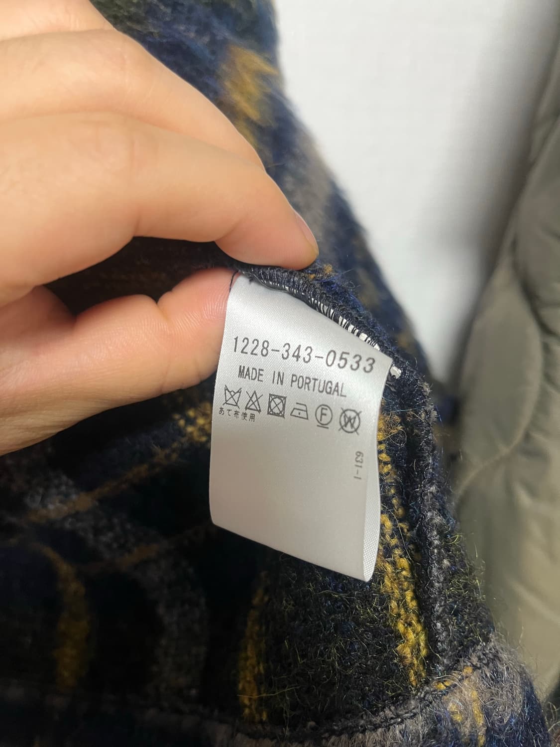 아워레가시 17FW 체크 모헤어 가디건 상품이미지3