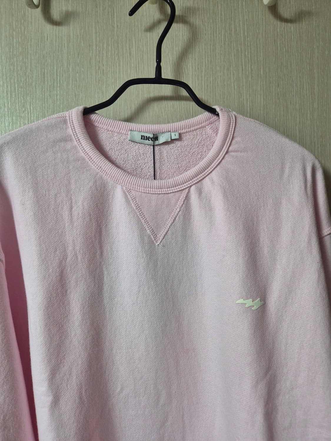 (새제품) NIEEH 니히 맨투맨 핑크 1 상품이미지3