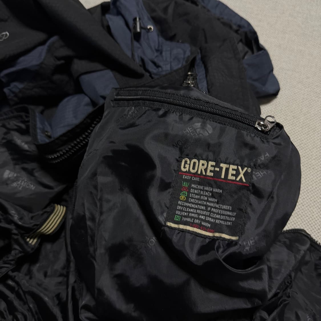 00s 노스페이스 써밋시리즈 고어텍스XCR 마운틴 자켓 상품이미지5