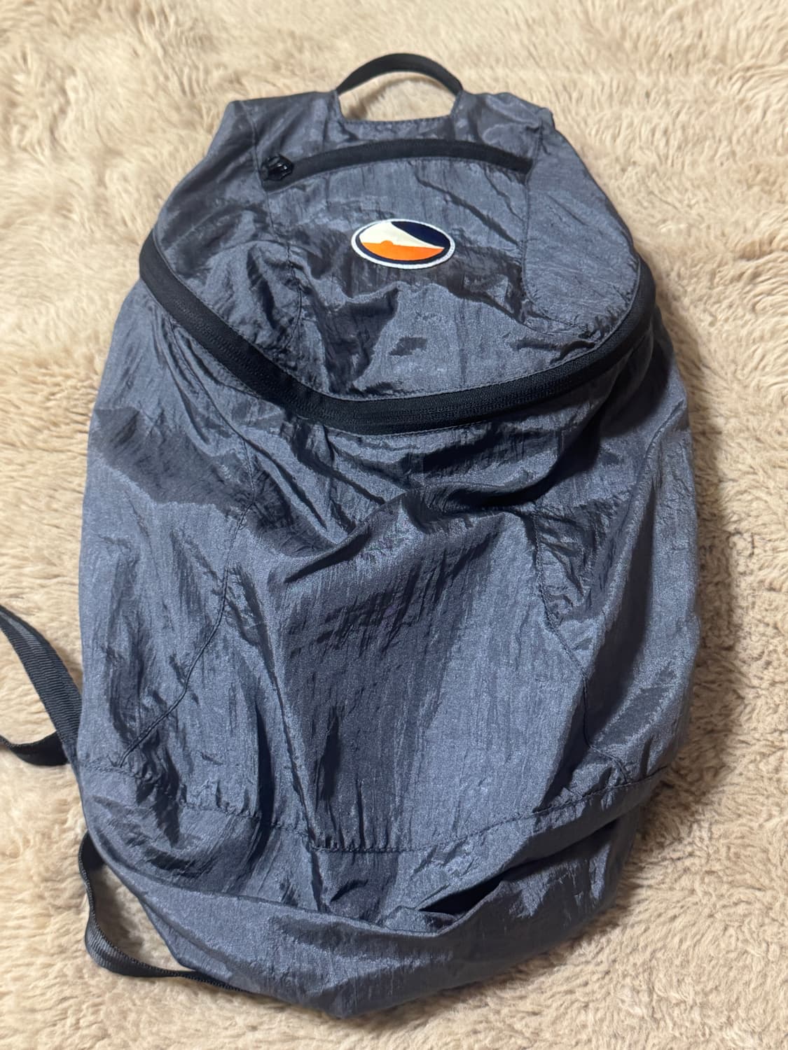 티켓투더문 15L 다크그레이 상품이미지1