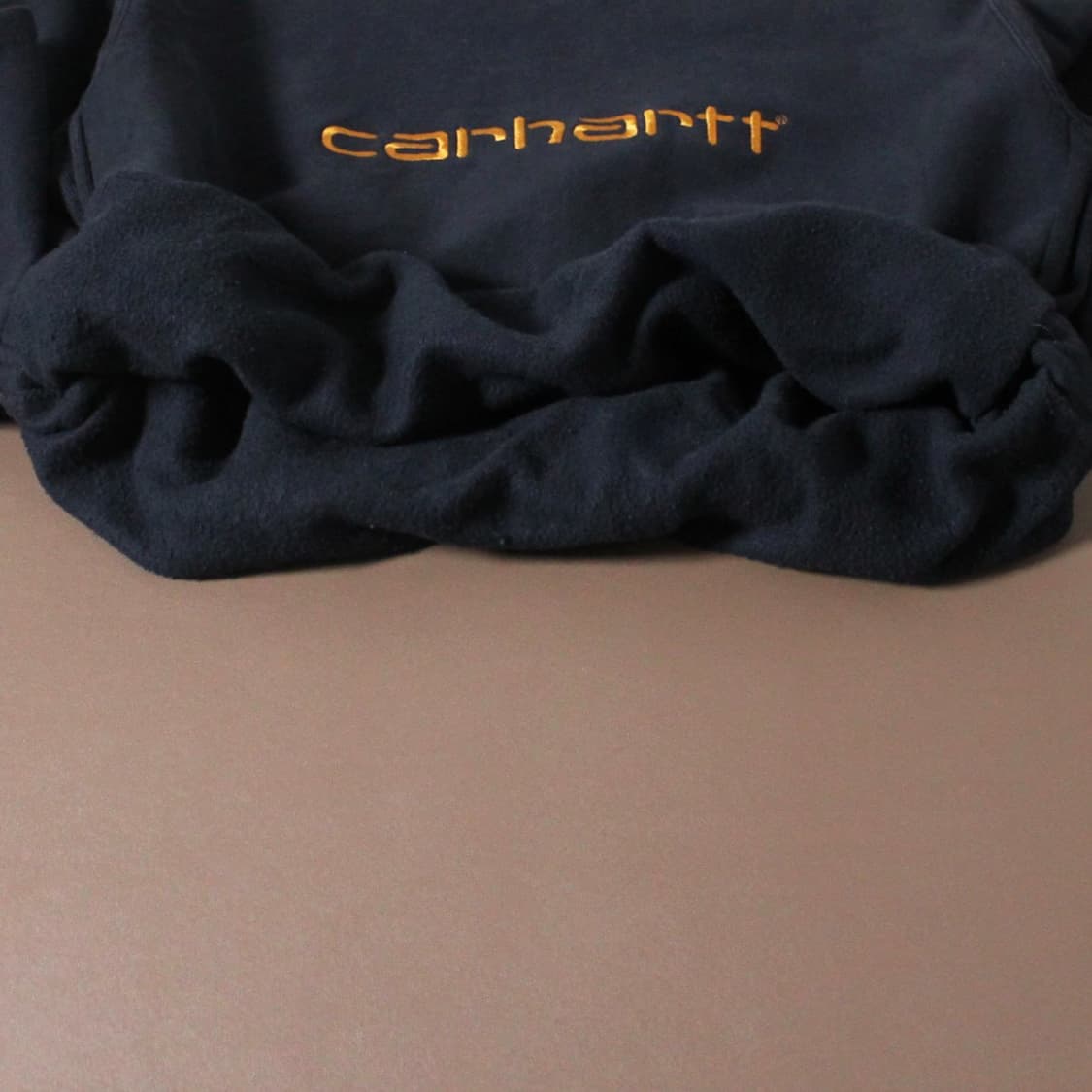 Carhartt 칼하트 기모 블랙 맨투맨 상품이미지3