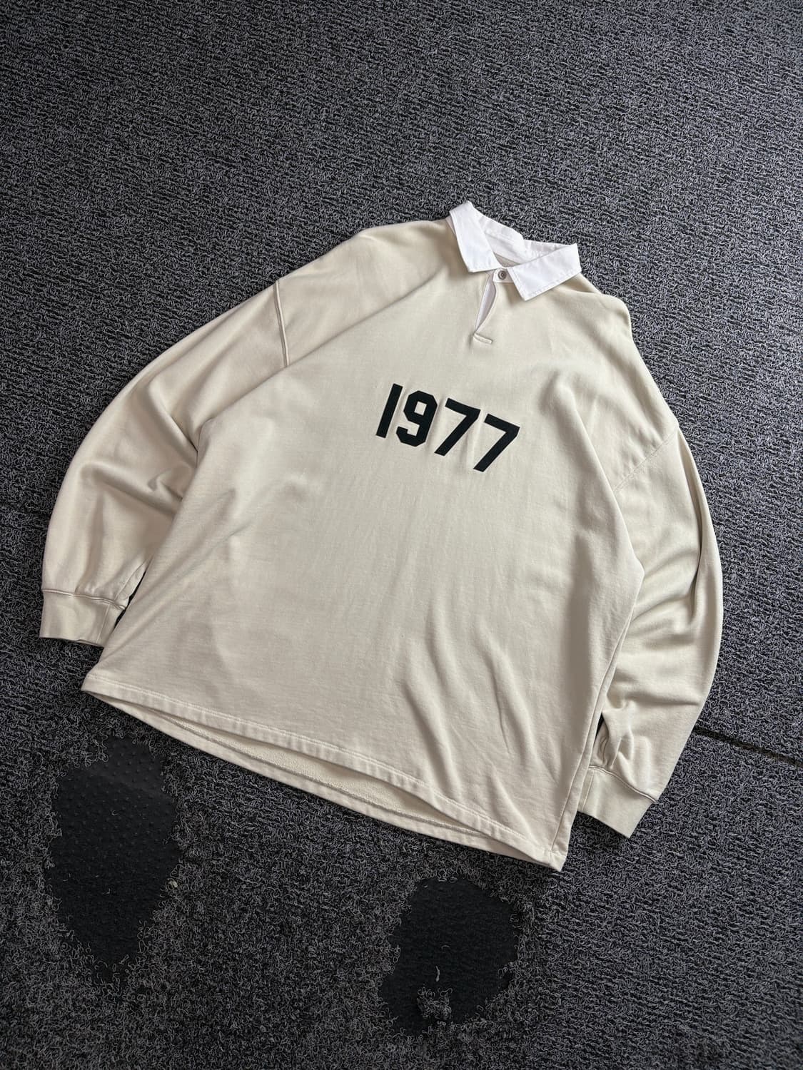 피어오브갓 에센셜 1977 빅로고 럭비 티셔츠 4903 상품이미지1