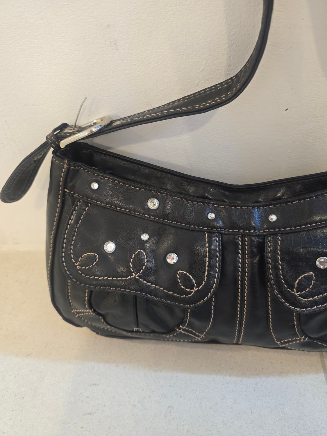 블랙스톤 장식 숄더백 상품이미지7