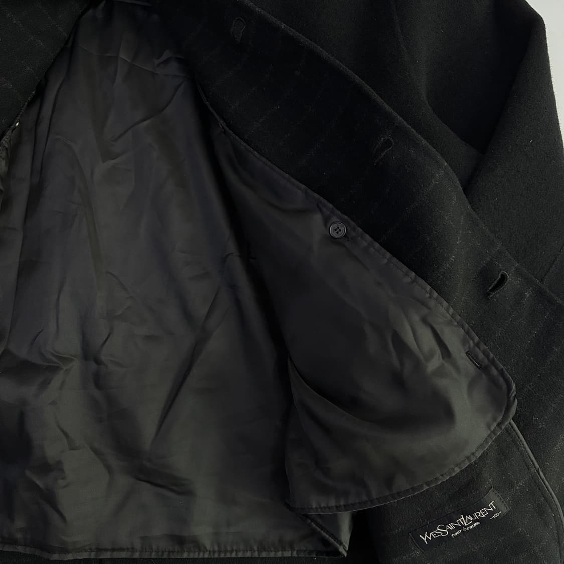 YvesSaintLaurent  입생로랑 포켓 자수 블랙 울 코트 (내피 상품이미지4