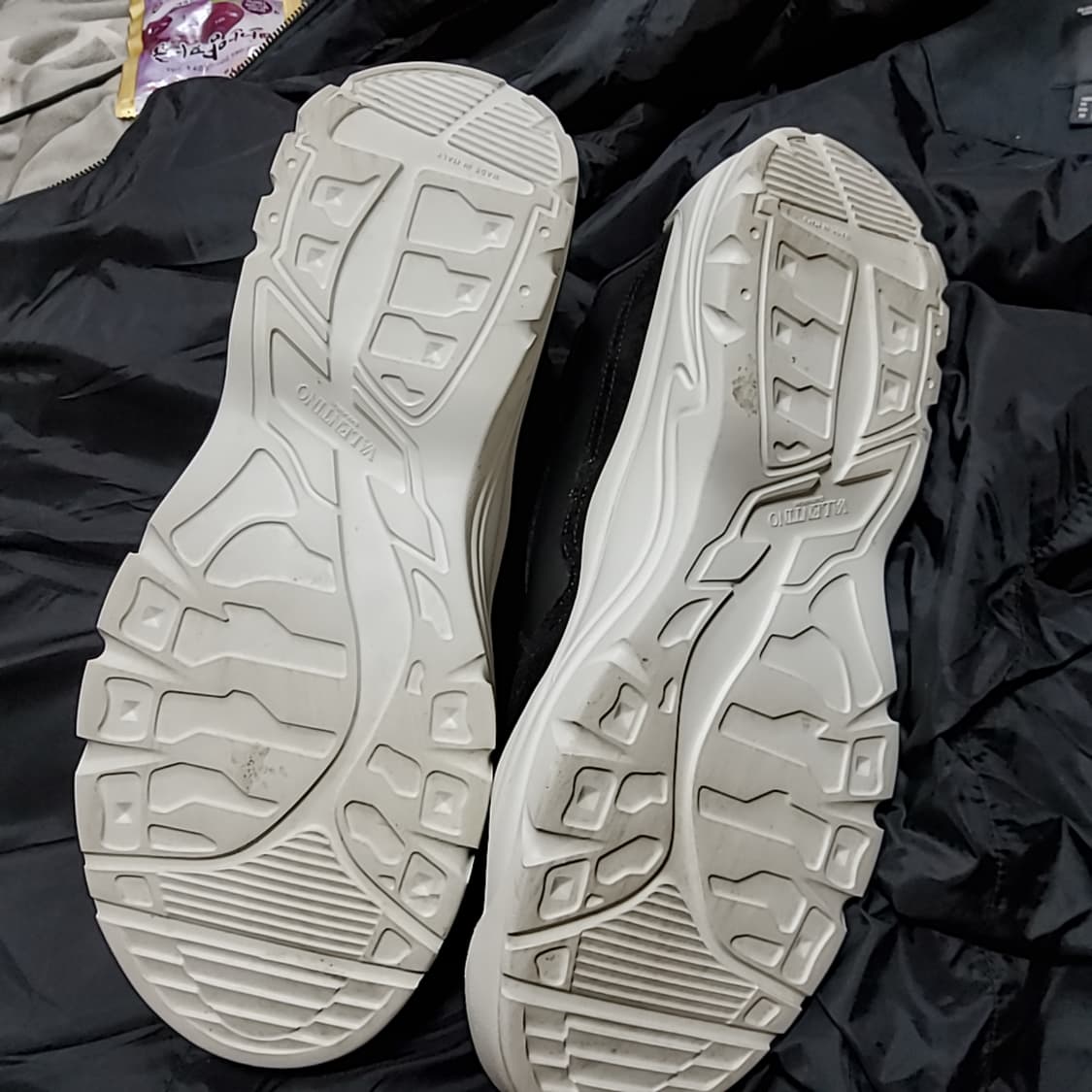발렌티노 가라바니 검보이 블랙 265 상품이미지9