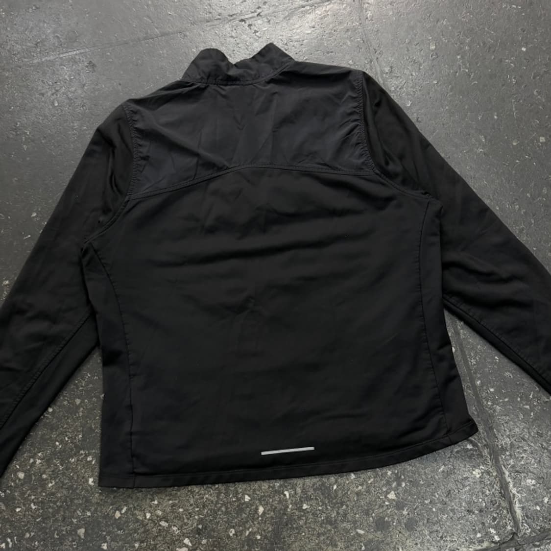 105 나이키 런닝 에센셜 필드 자켓 상품이미지5